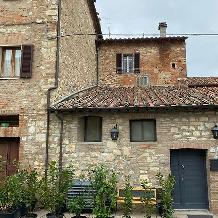 Apartamento La Gatta Sul Tetto Castiglione del Lago Exterior foto
